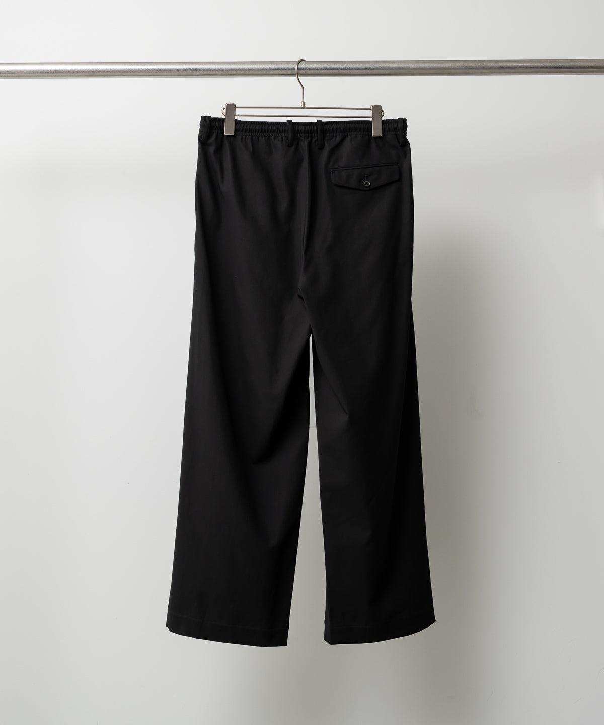 TRIPLE PLEATED EASY TROUSERS