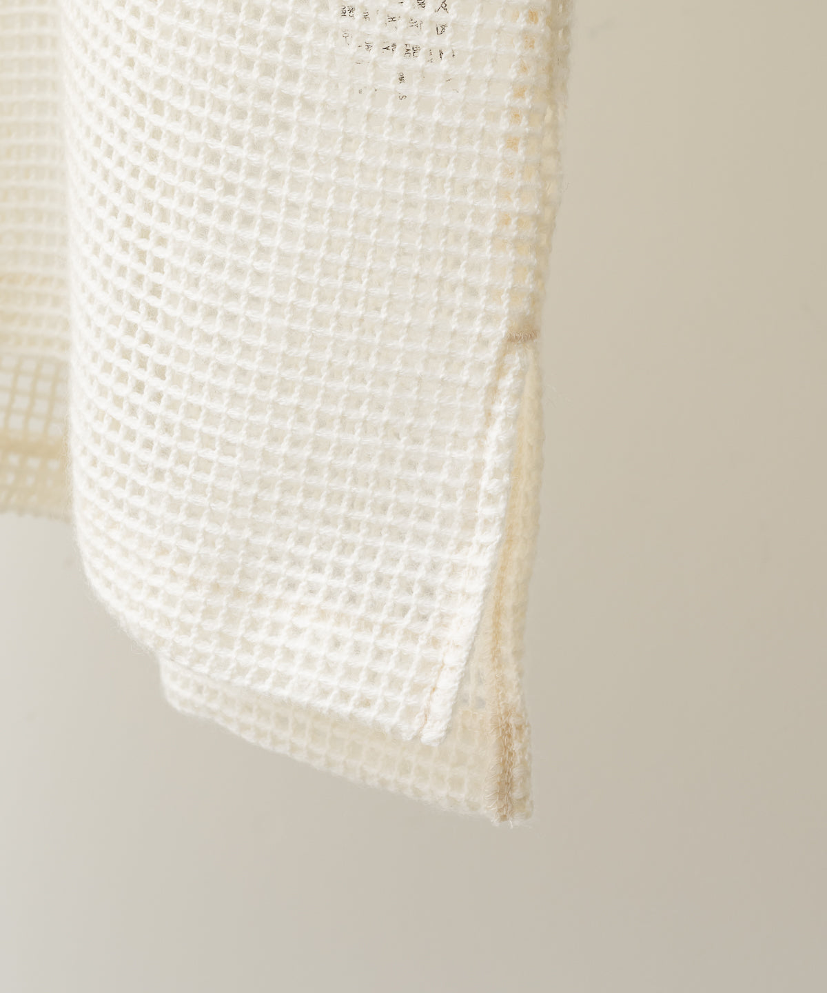 WOOL RUSSELL LS