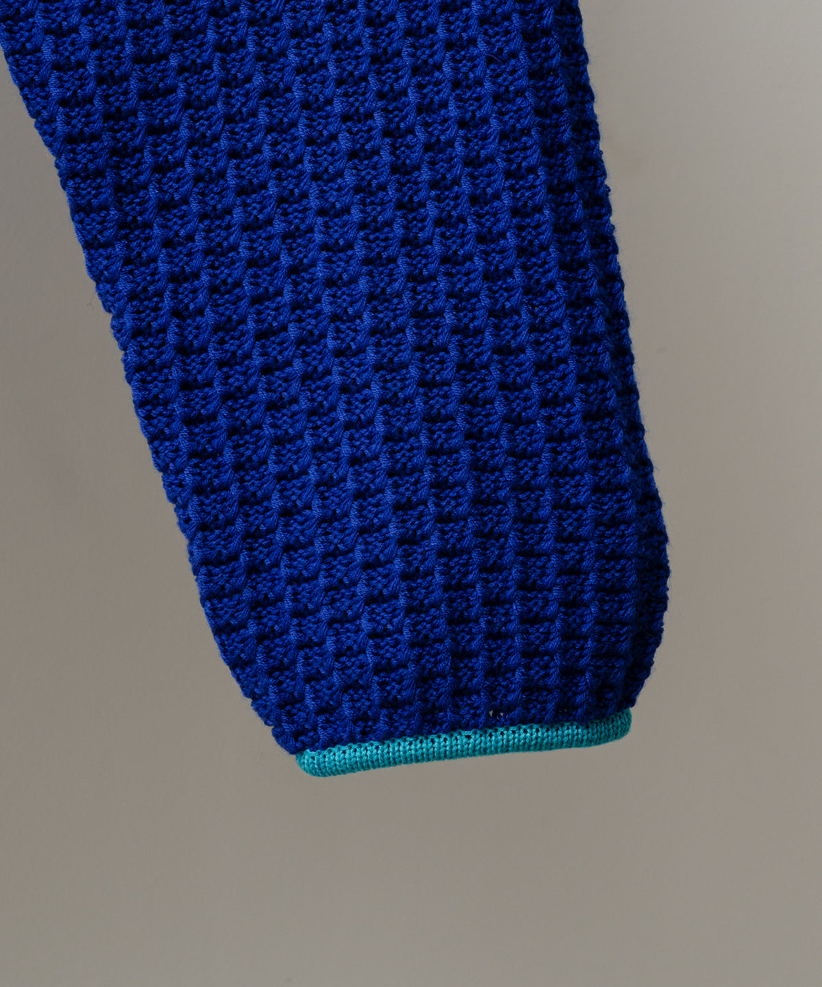 MOUNTAIN KNITTING PULLOVER