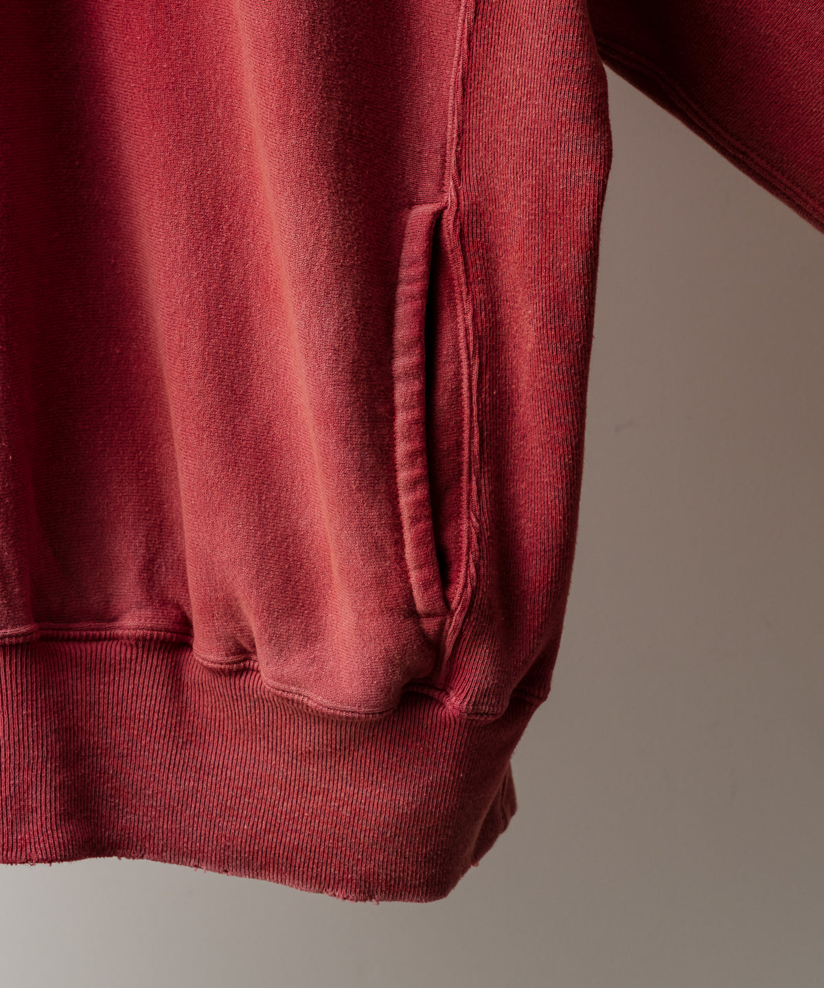 FLEECE-LINED SWEAT PULLOVER
