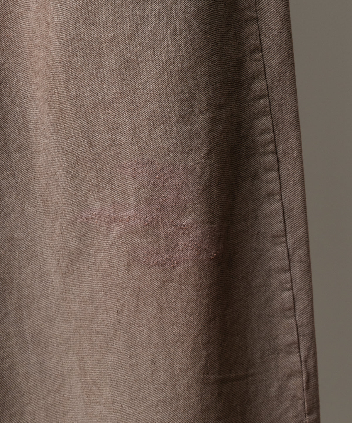AGING CHINO SLACKS