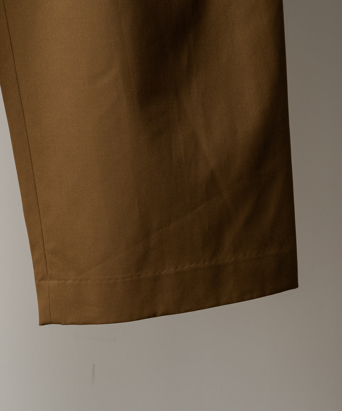 DOUBLE PLEATED EASY TROUSERS