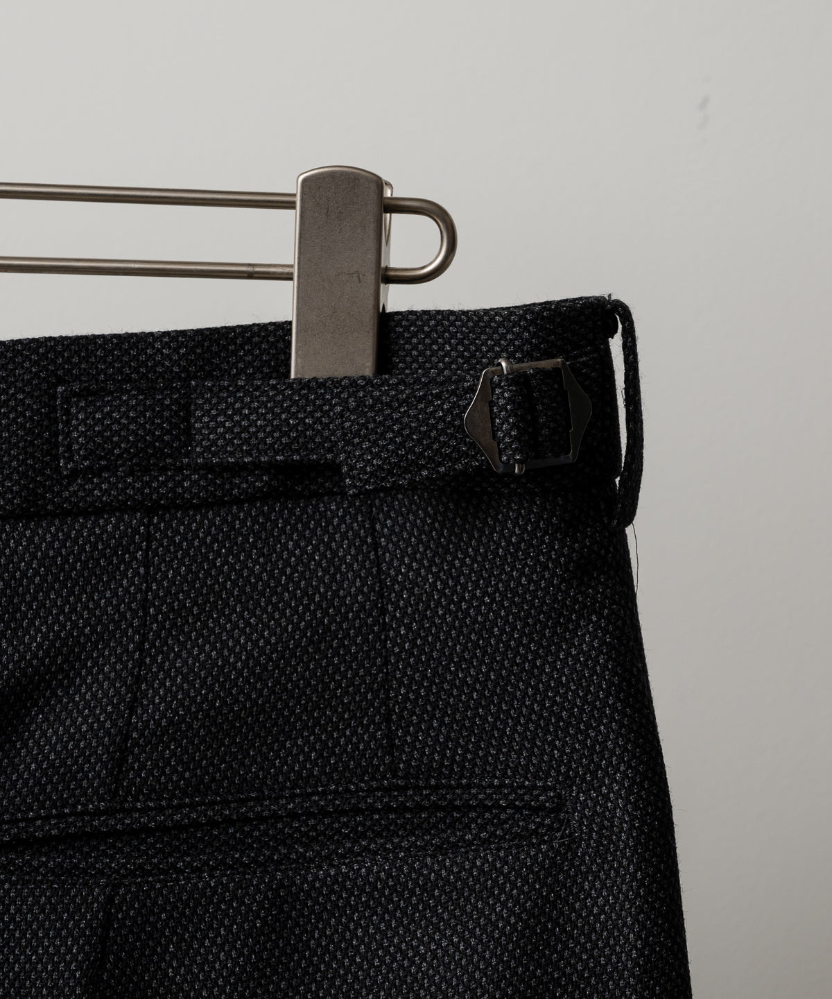 SINGLE PLEAT WIDE TROUSERS