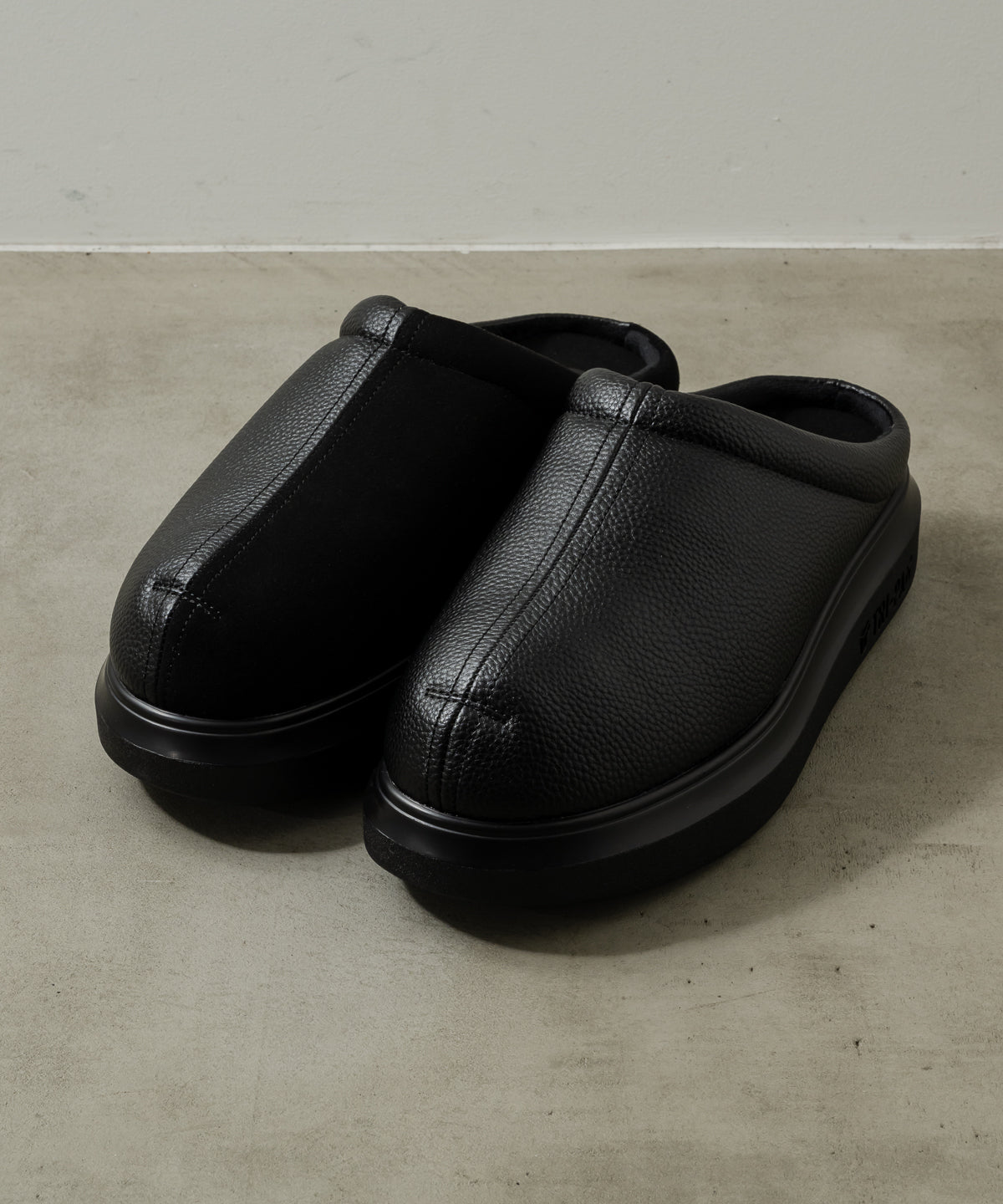 SOFT PAD SANDALS
