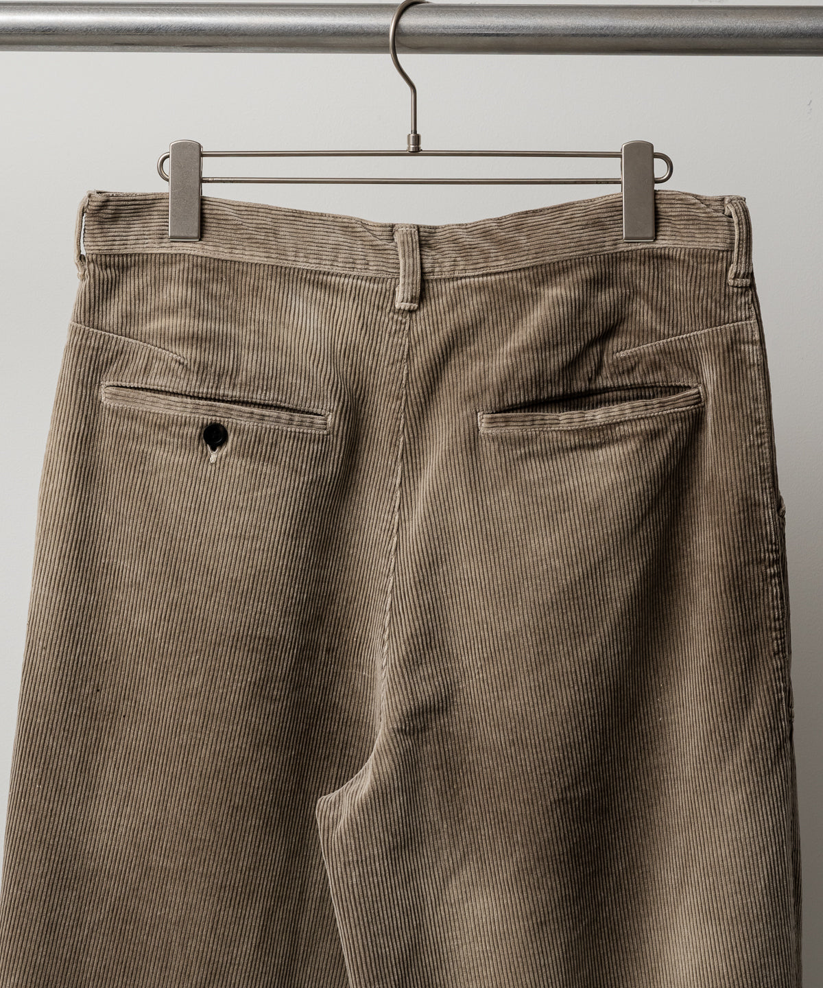 AGING CORDUROY BAKER PANTS
