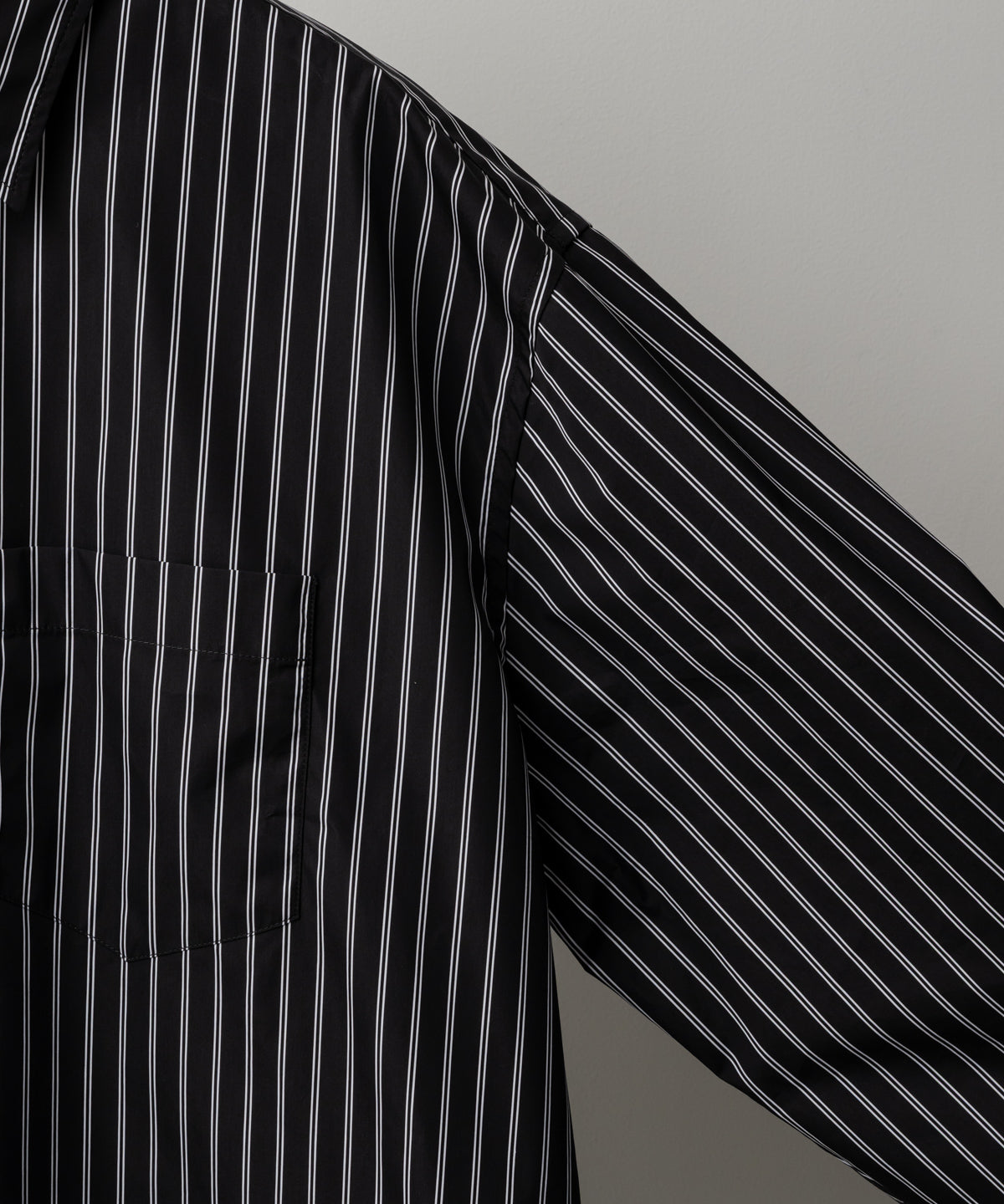 TECHNO STRIPE POPLIN SHIRT