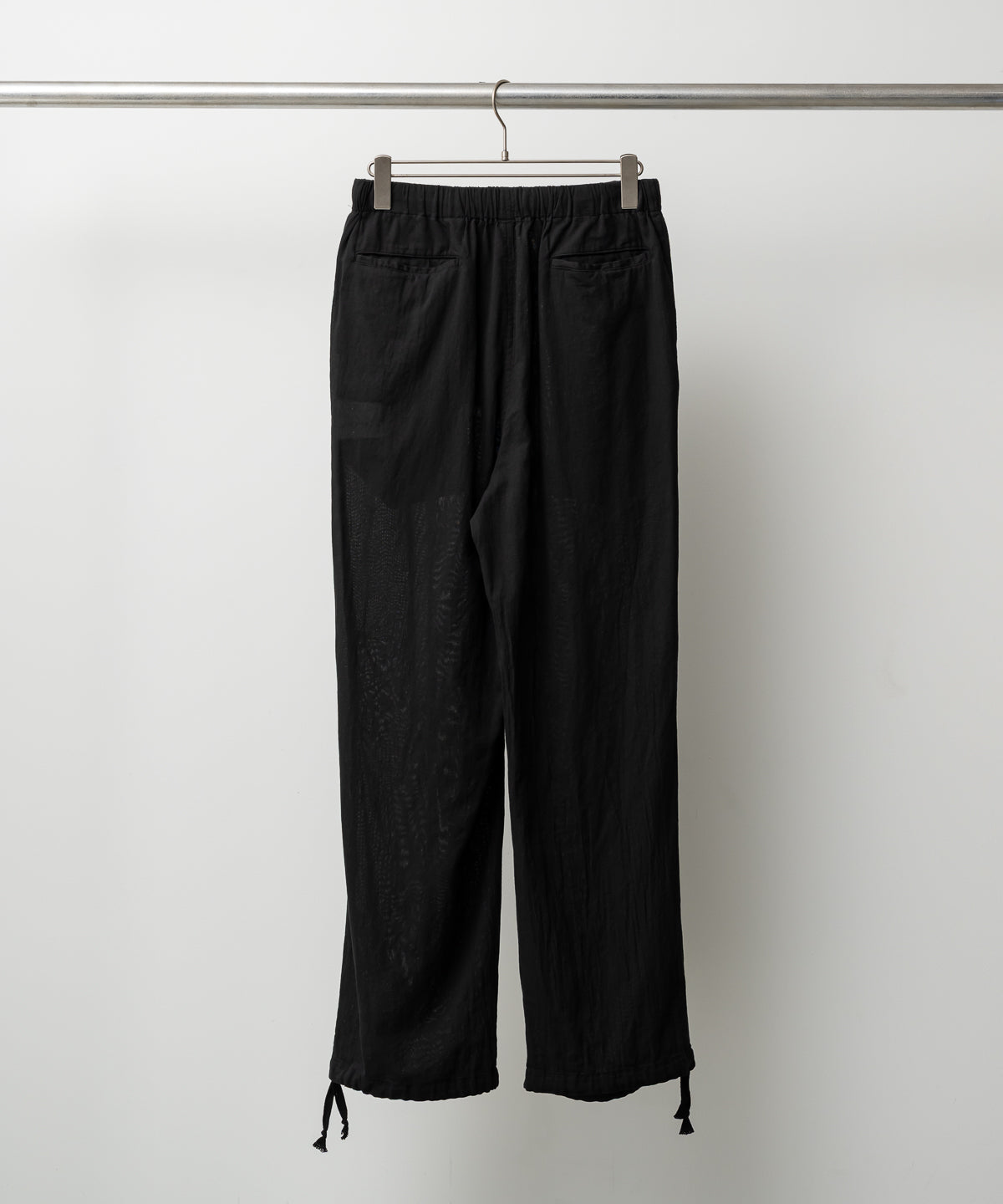 KNEE TUCK PANTS