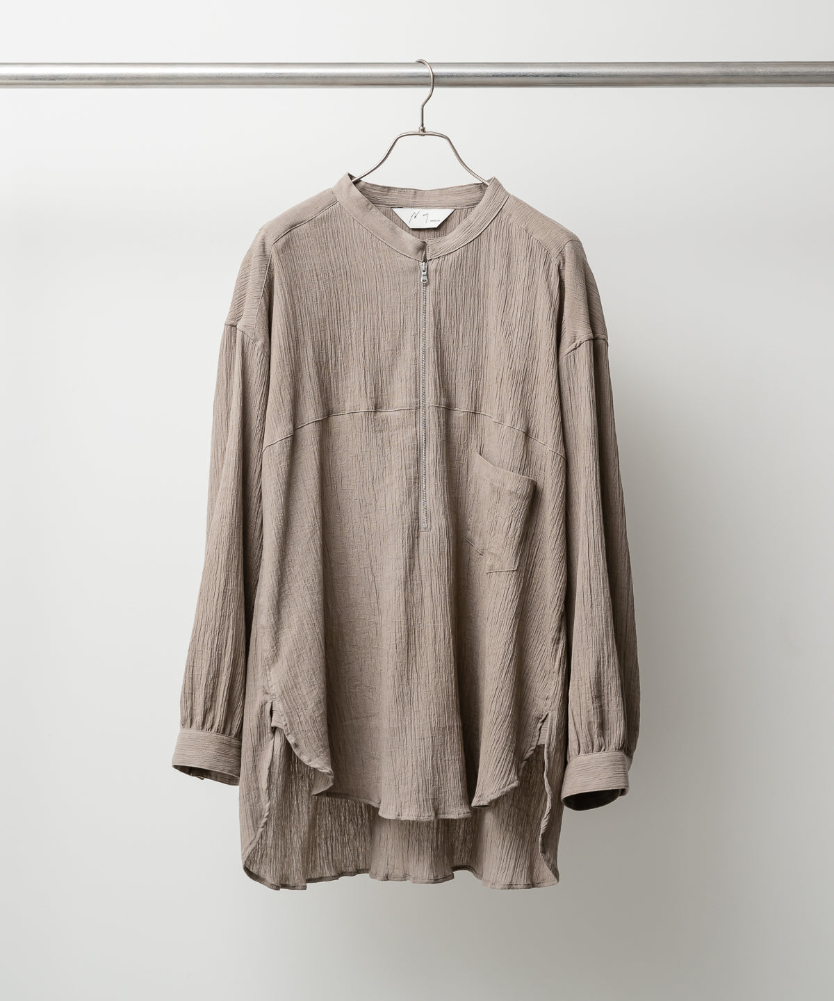 CREPE HALF ZIP SHIRT