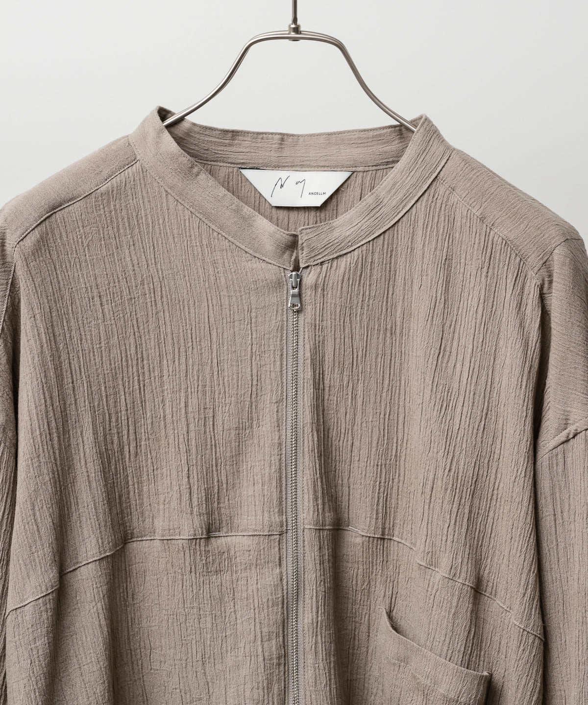 CREPE HALF ZIP SHIRT