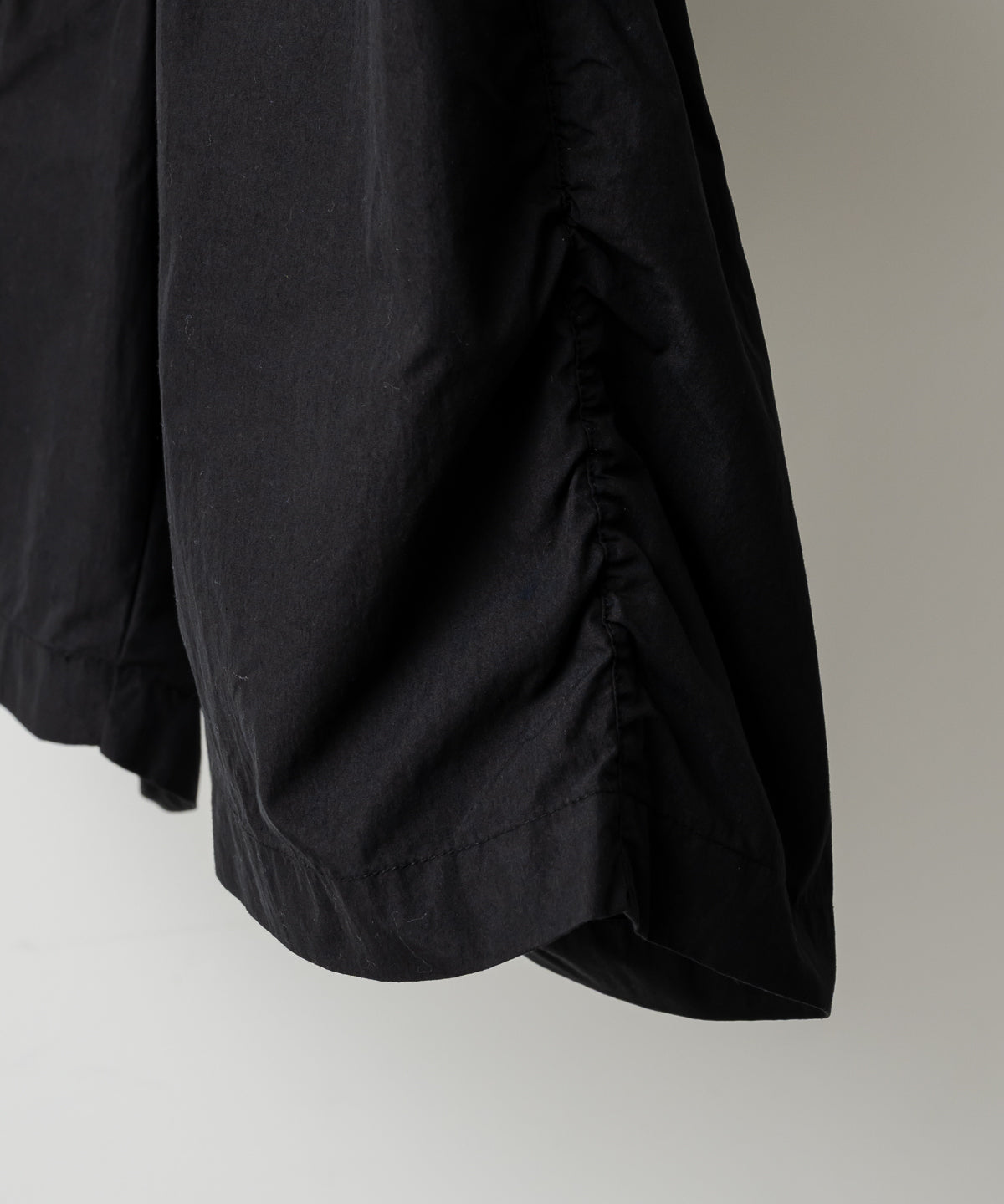 ORGANIZED EASY SHORTS / NYLON COTTON MIX TAFTA
