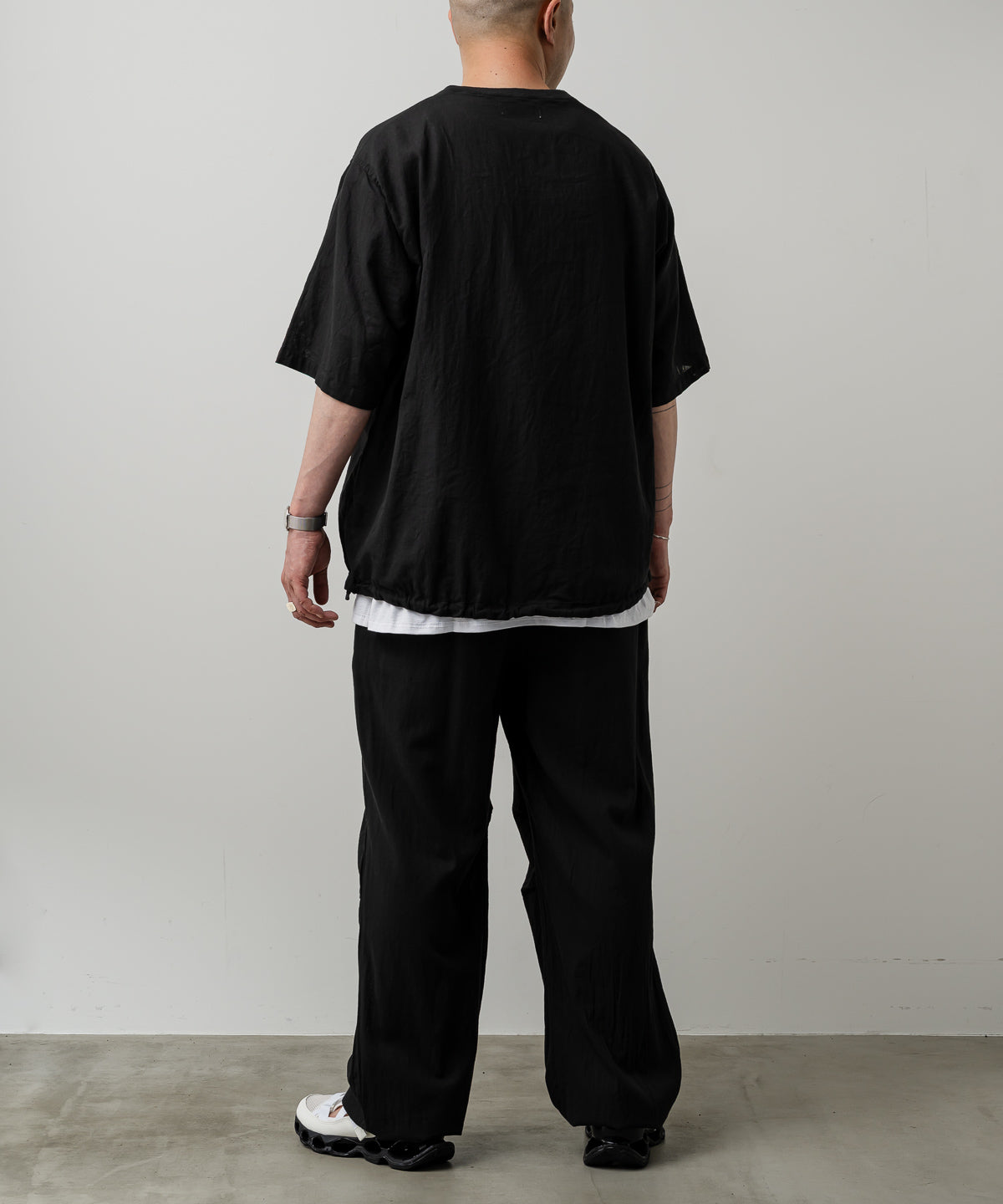 KNEE TUCK PANTS