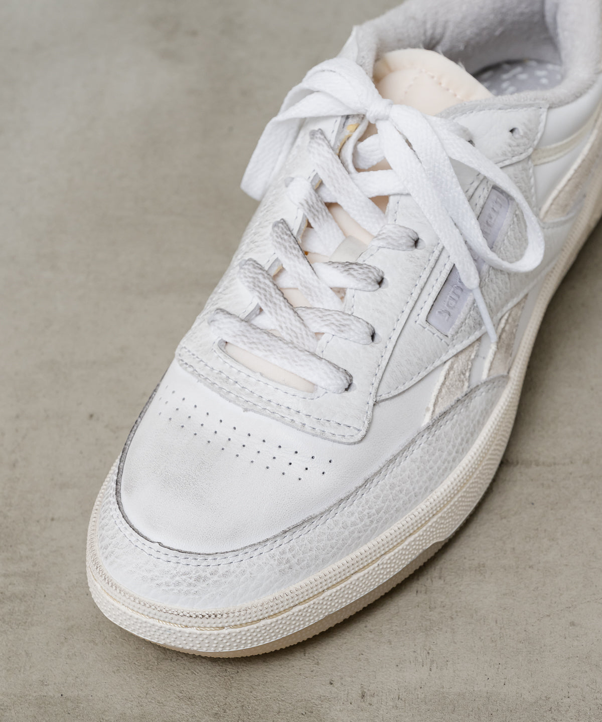 SW x Reebok CLUBC REVENGE VIN