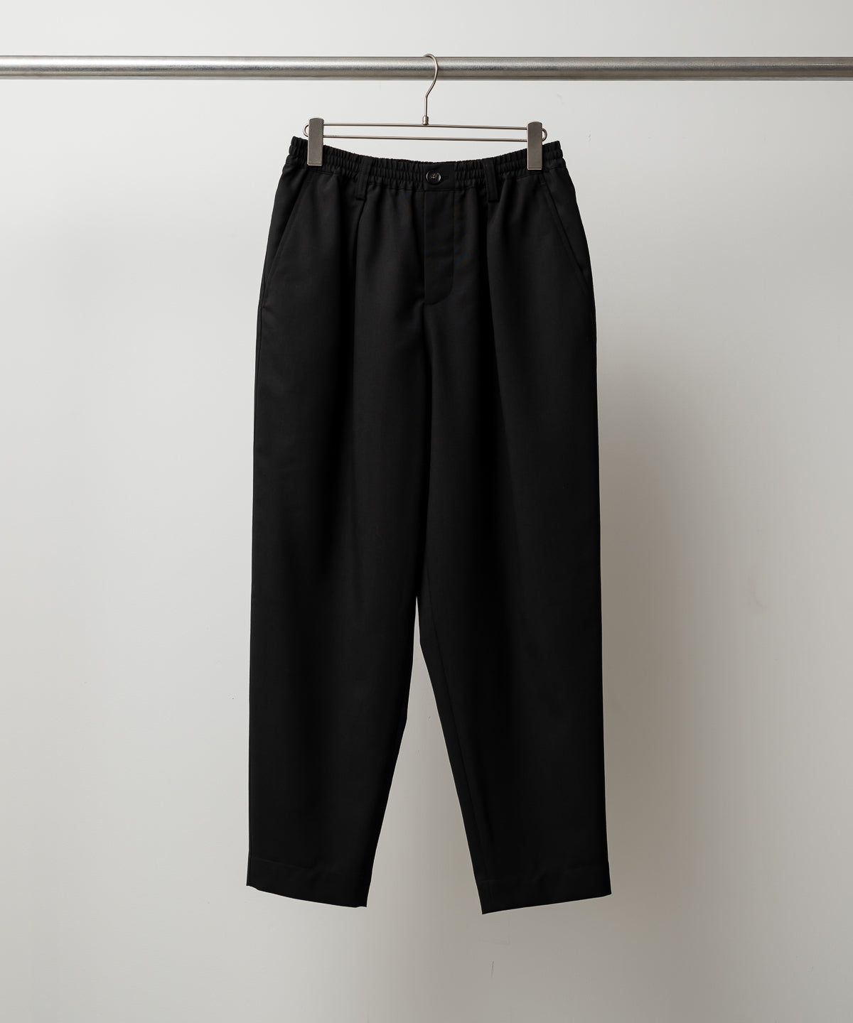 トロピカルウール製クロップドパンツ