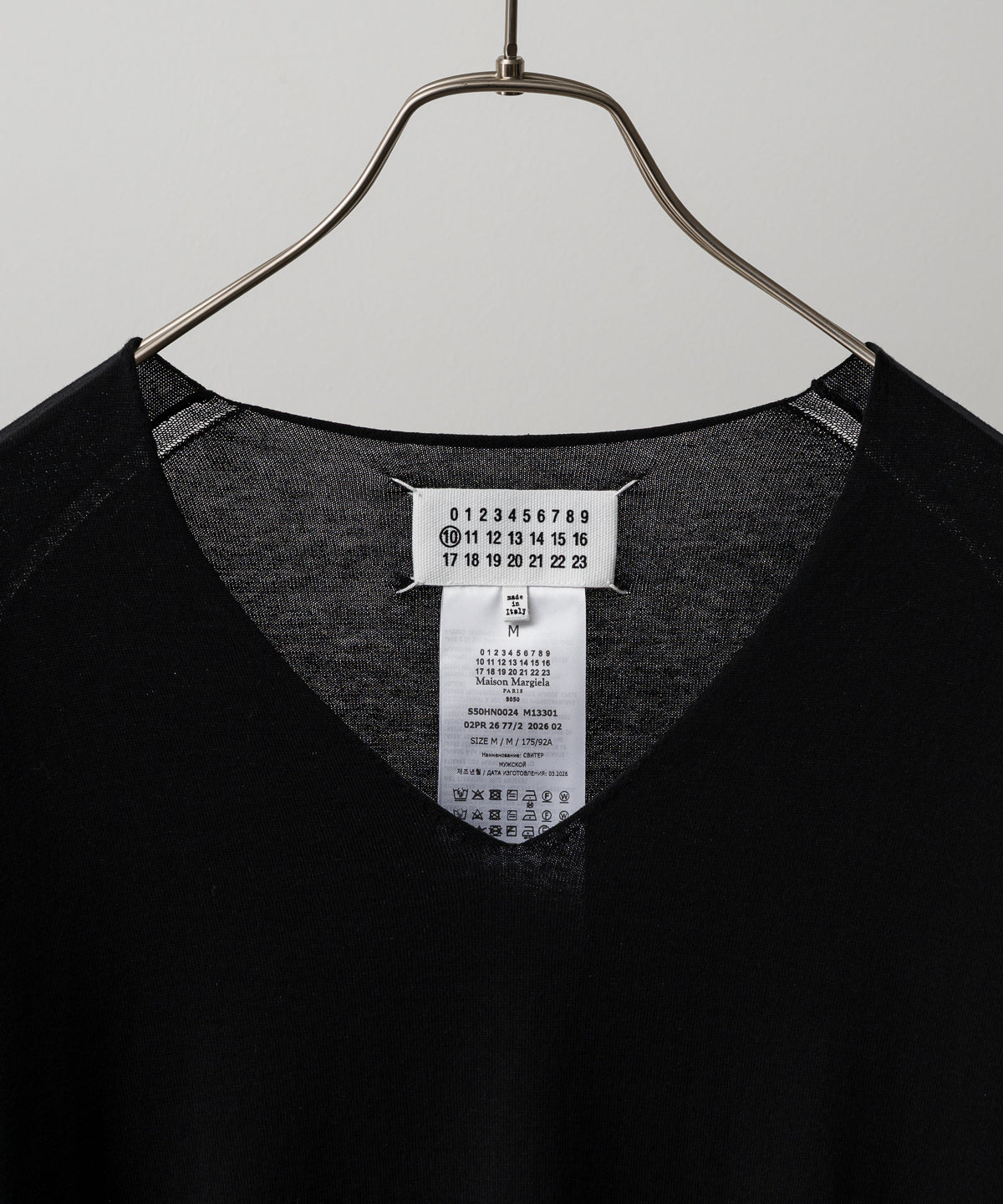 V-NECK KNIT SWEATER