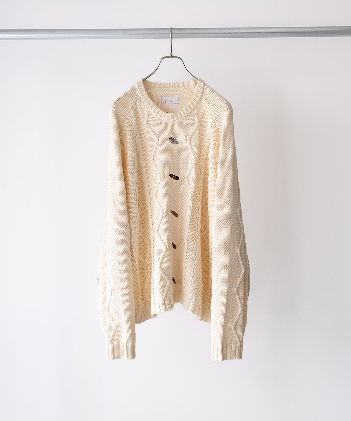 EMBROIDERY CABLE STICH KNIT