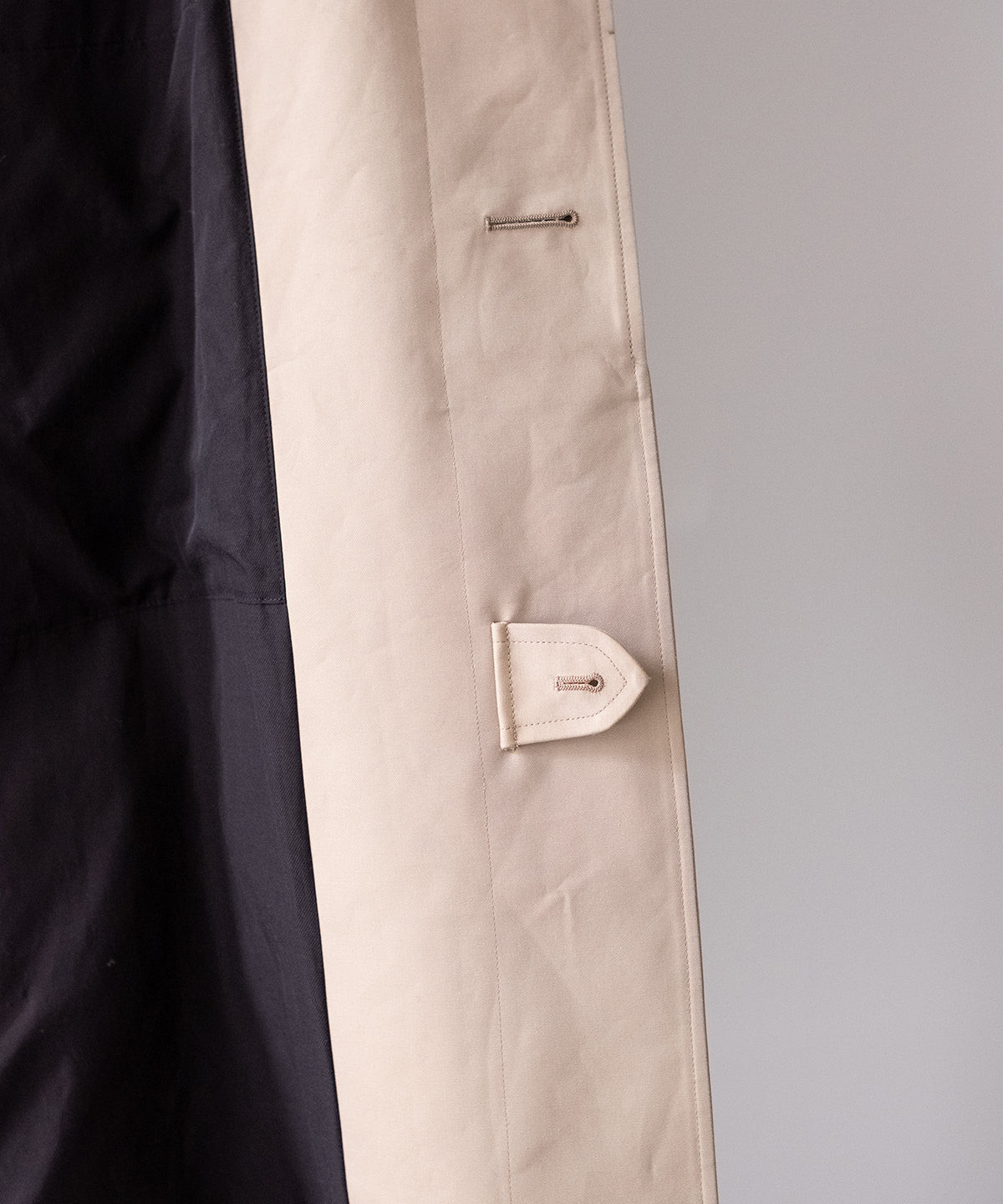 HUGE SINGLE TRENCH COAT