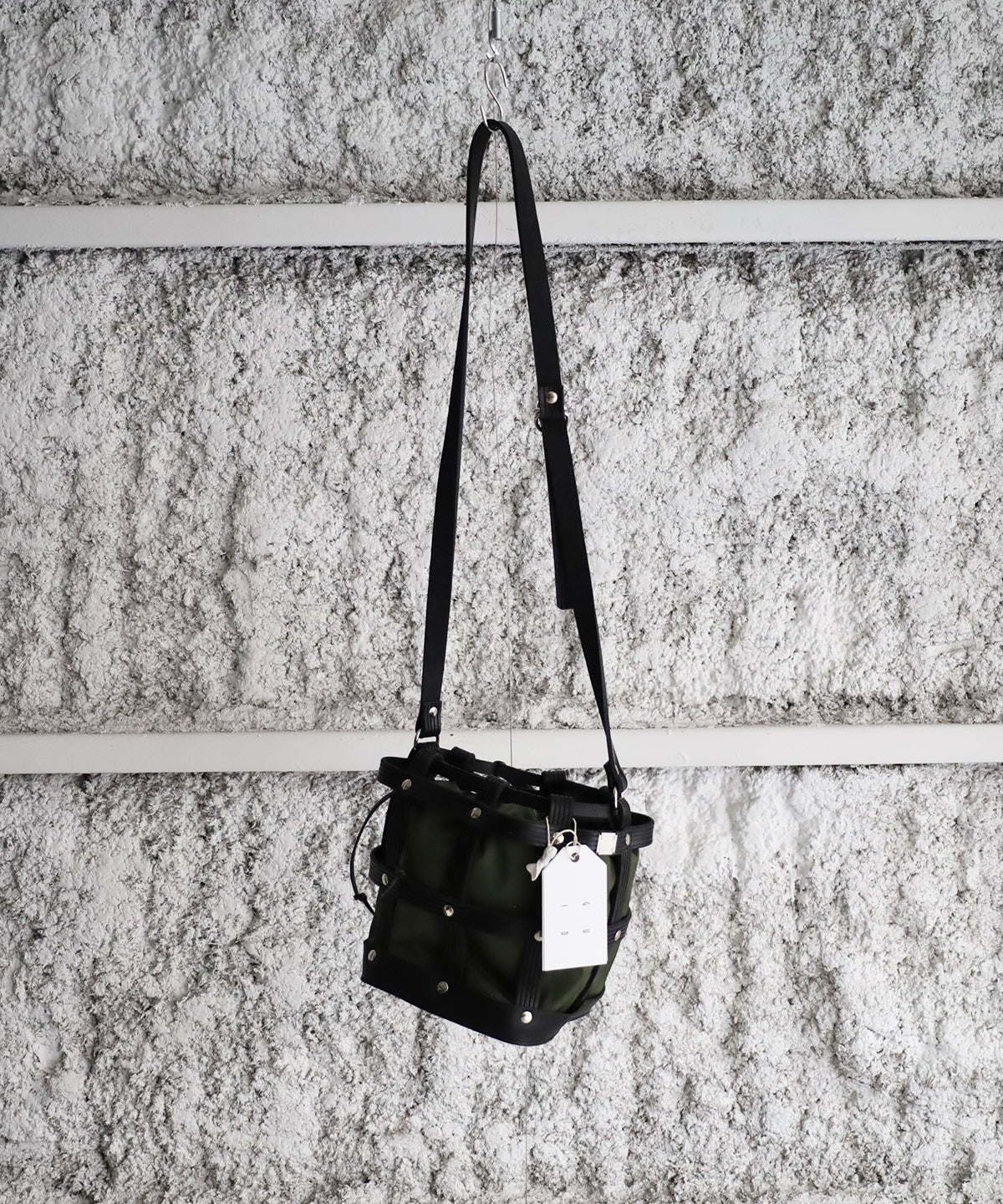 AB3 NYLON RUBBER BACKET BAG