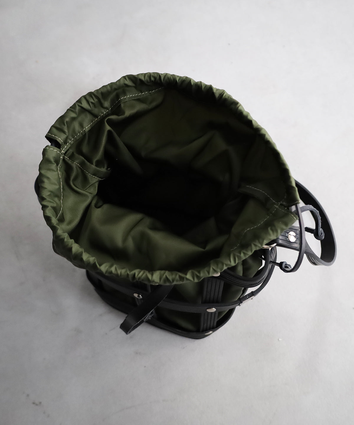 AB3 NYLON RUBBER BACKET BAG