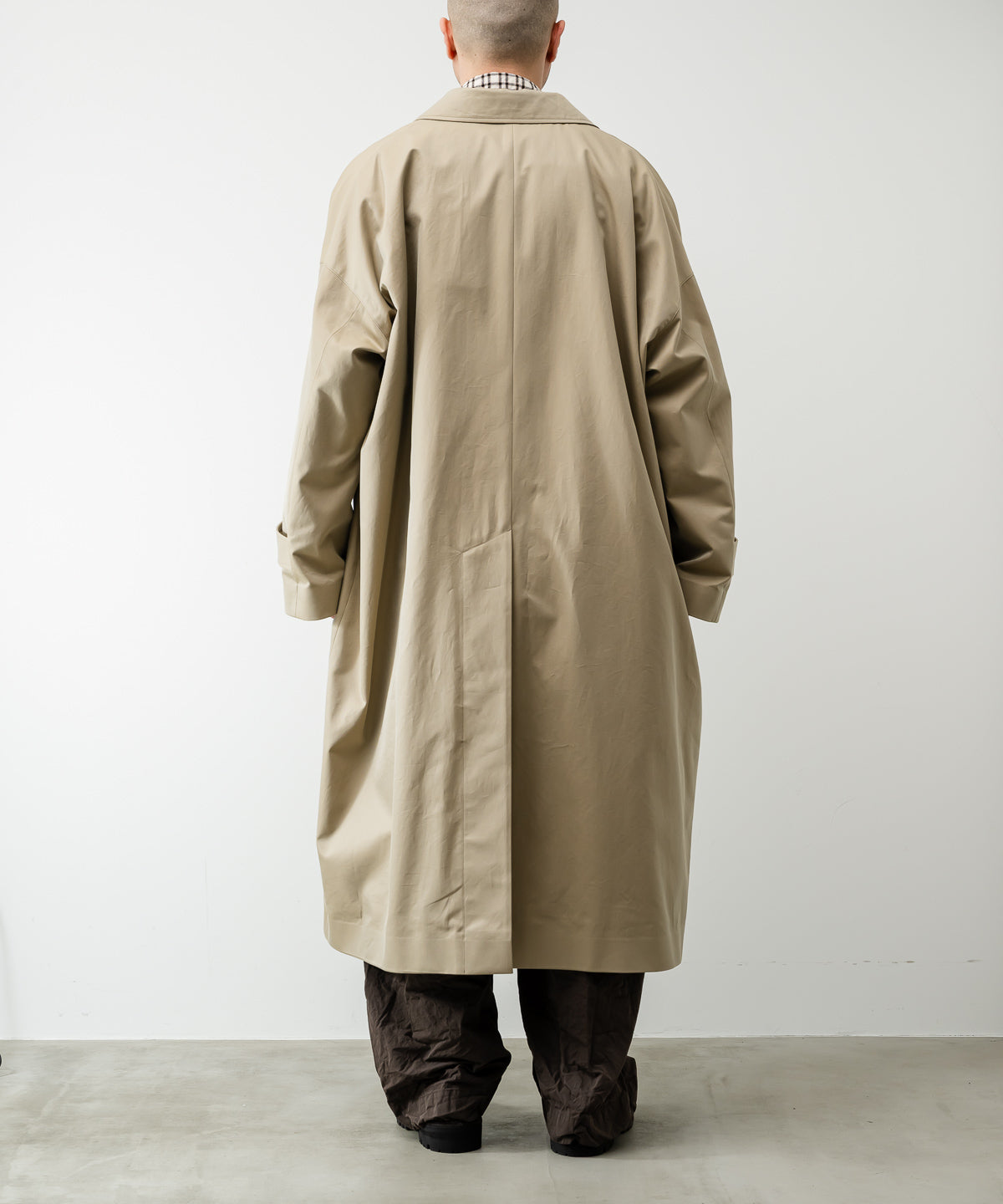 HUGE SINGLE TRENCH COAT