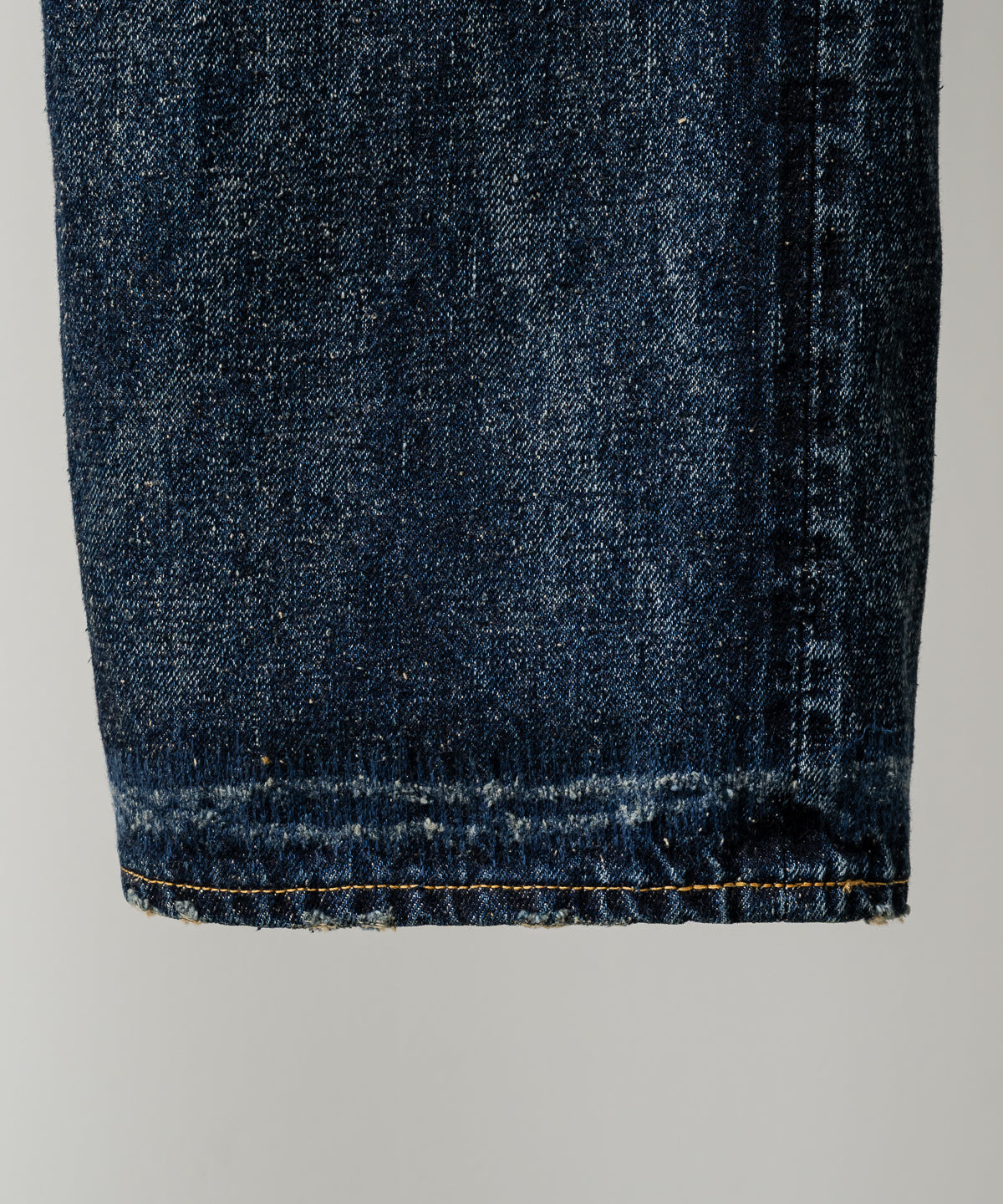 #002 1942 LV JEANS