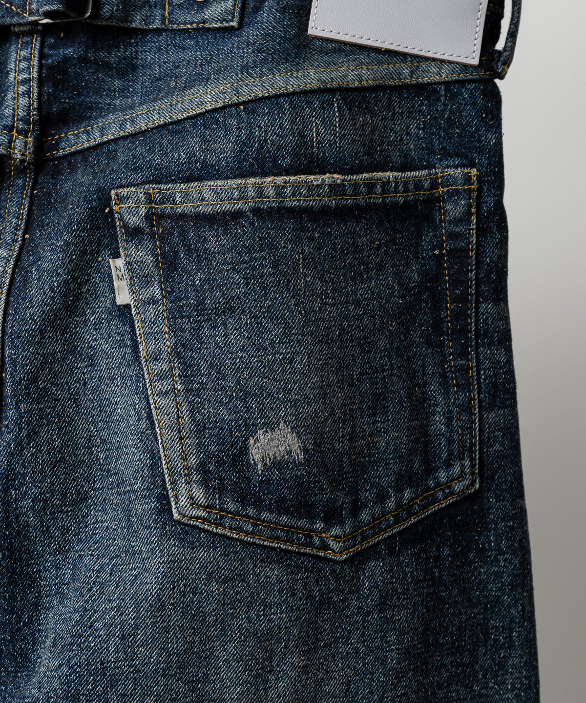 #002 1942 LV JEANS
