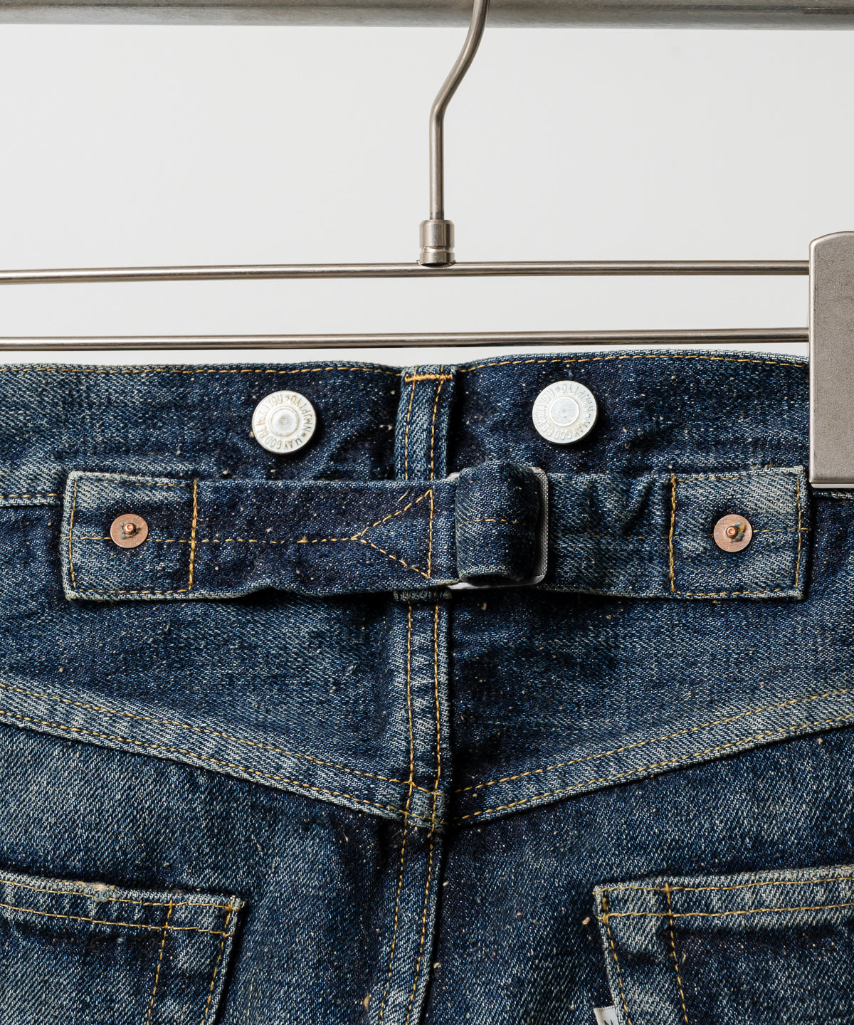 #002 1942 LV JEANS