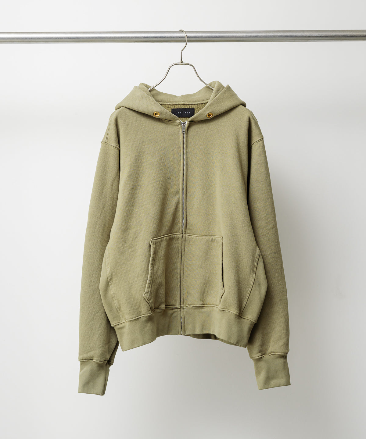 CLASSIC ZIP HOODIE