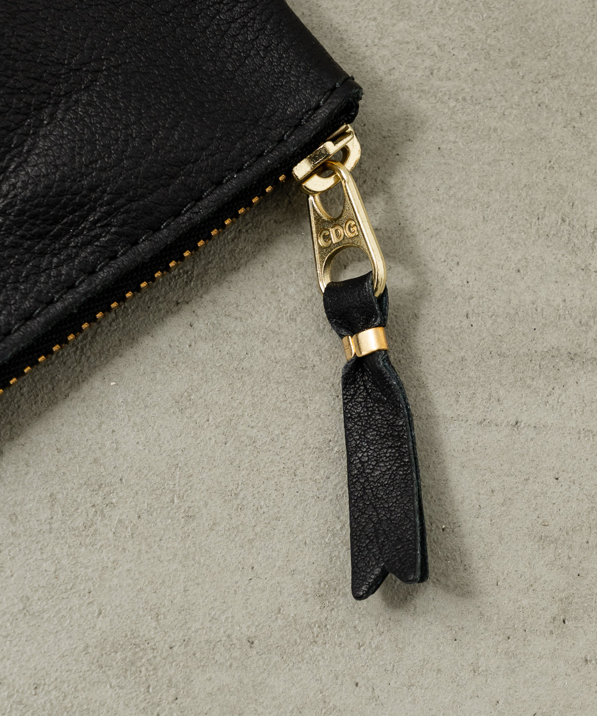 WASHED L ZIP WALLET