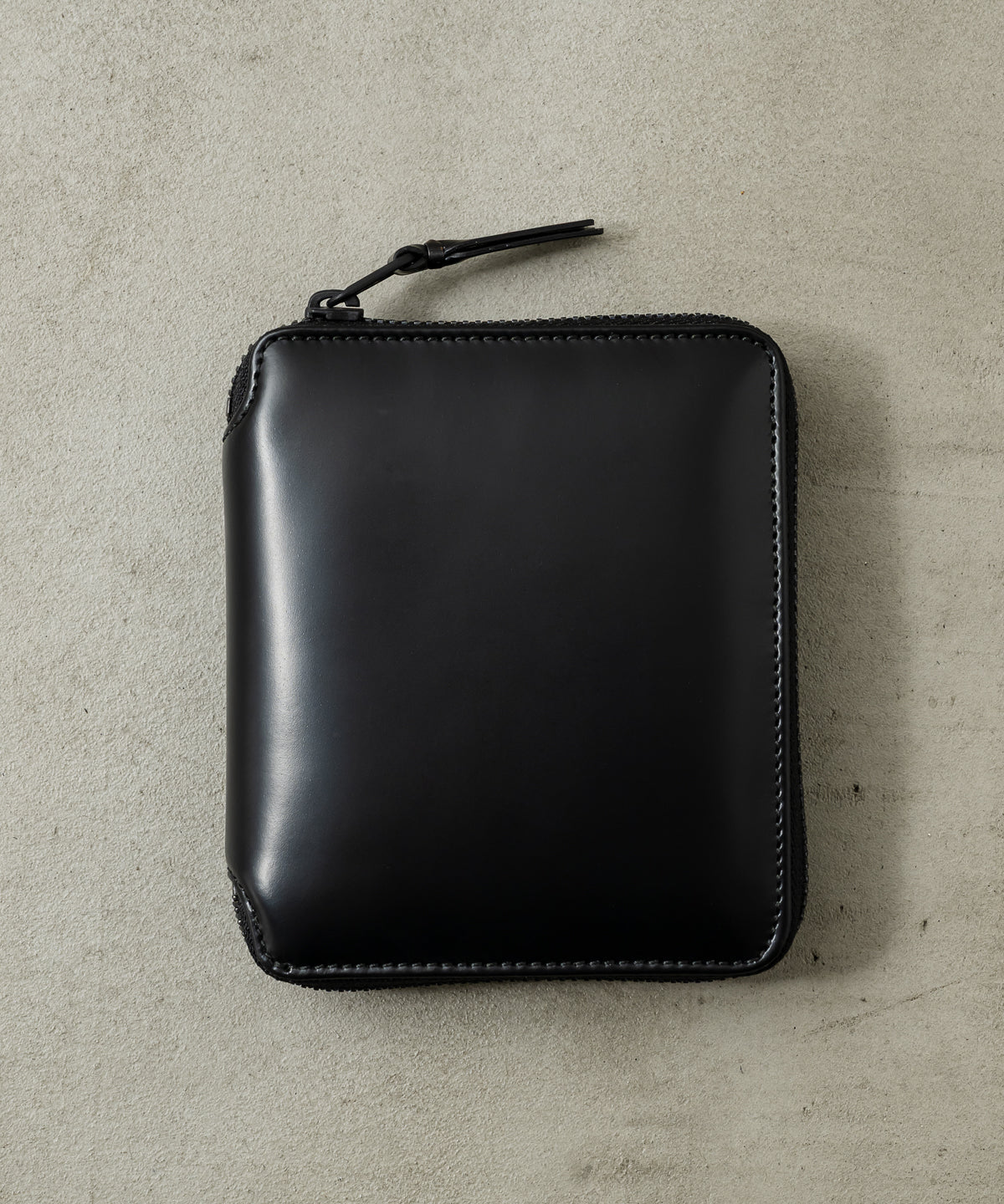 VERY BLACK BIFOLD WALLET