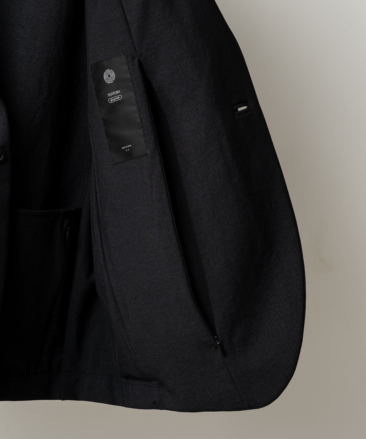 DEVICE JKT - GC