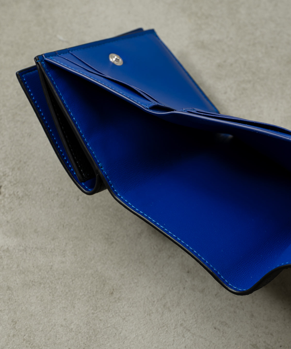 WALLET TRIFORD