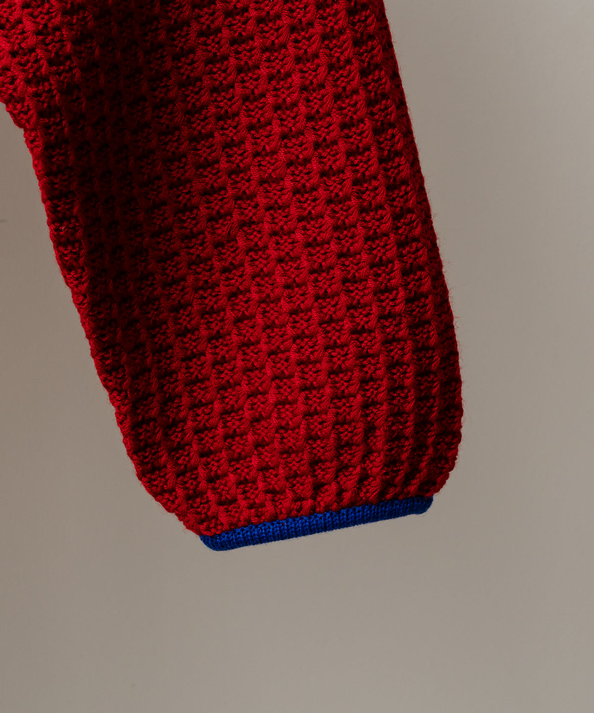 MOUNTAIN KNITTING PULLOVER