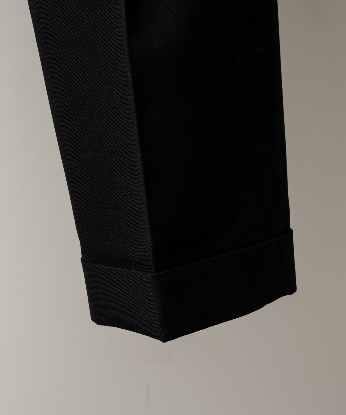 DOUBLE PLEATED SEMI EASY TROUSERS