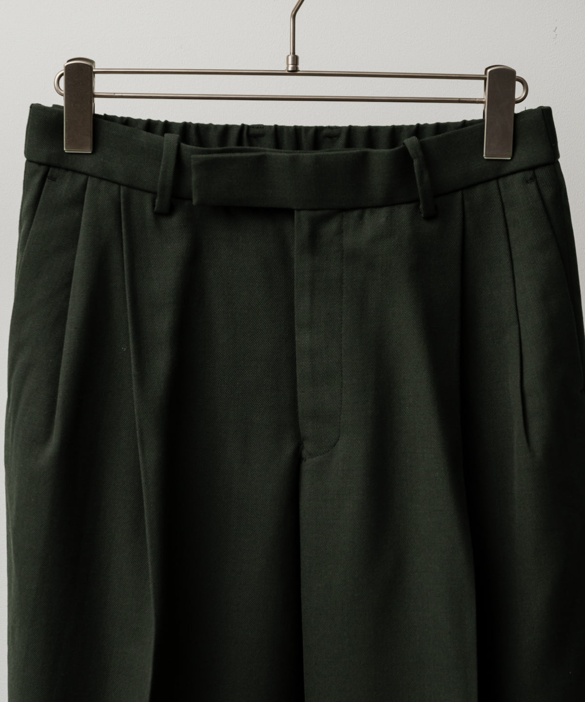 DOUBLE PLEATED SEMI EASY TROUSERS