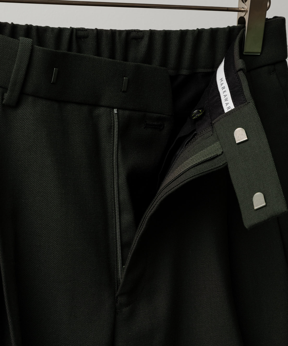 DOUBLE PLEATED SEMI EASY TROUSERS