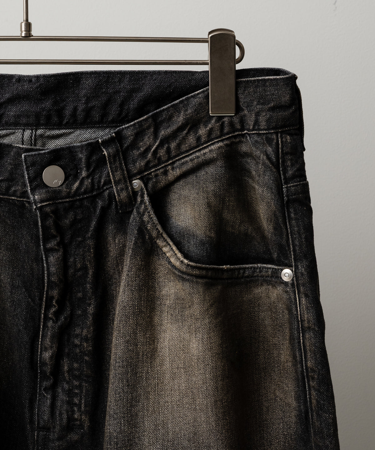 STRAIGHT WIDE DENIM PANTS