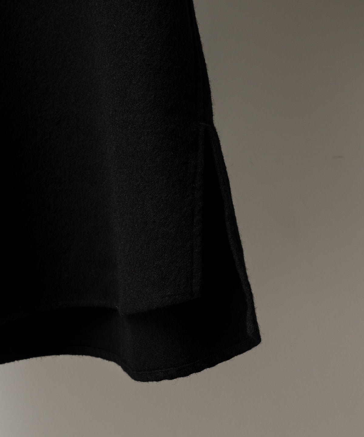 SHRINK WOOL NO-COLLAR TAILORED SHIRT