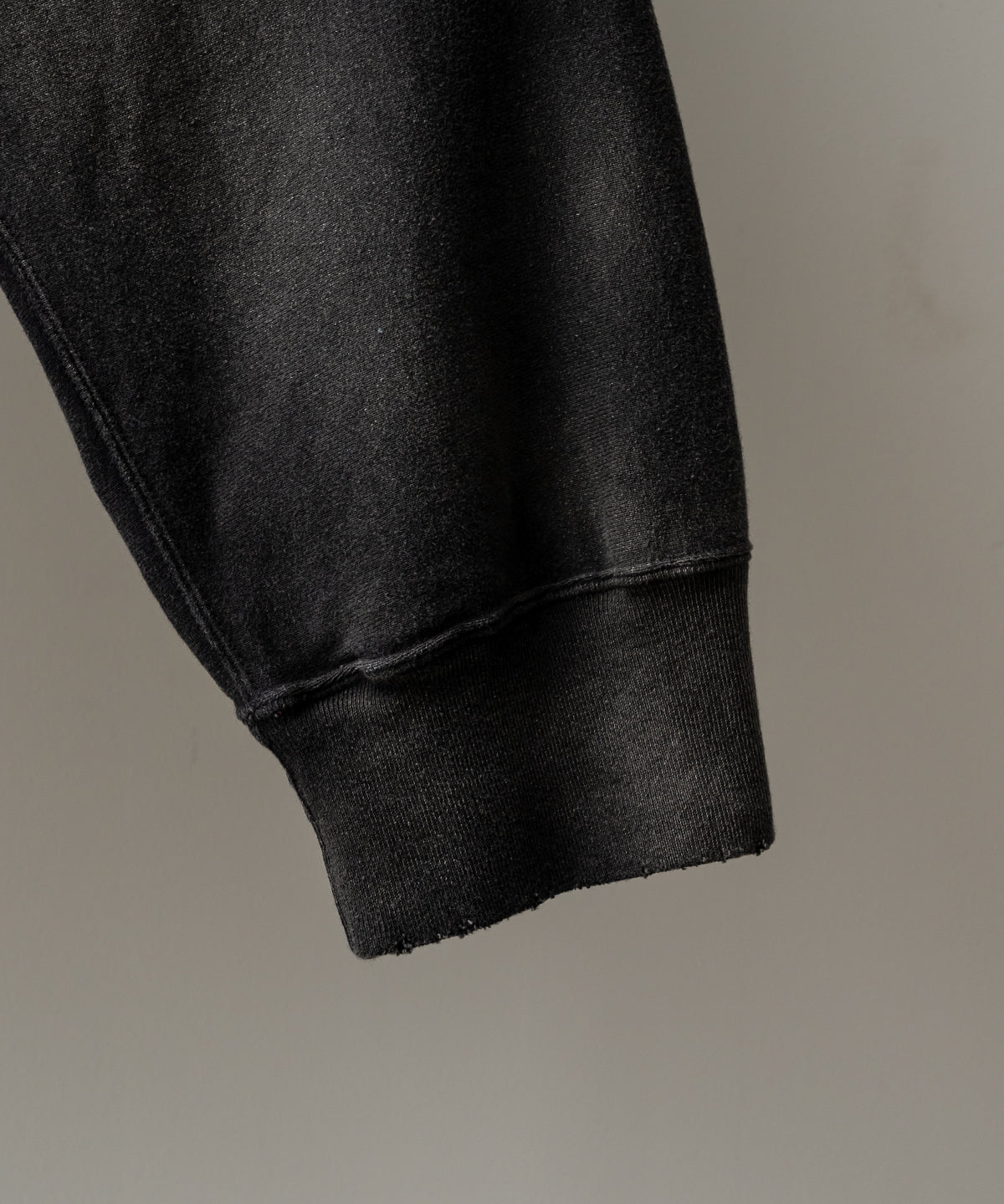 FLEECE-LINED SWEAT PULLOVER