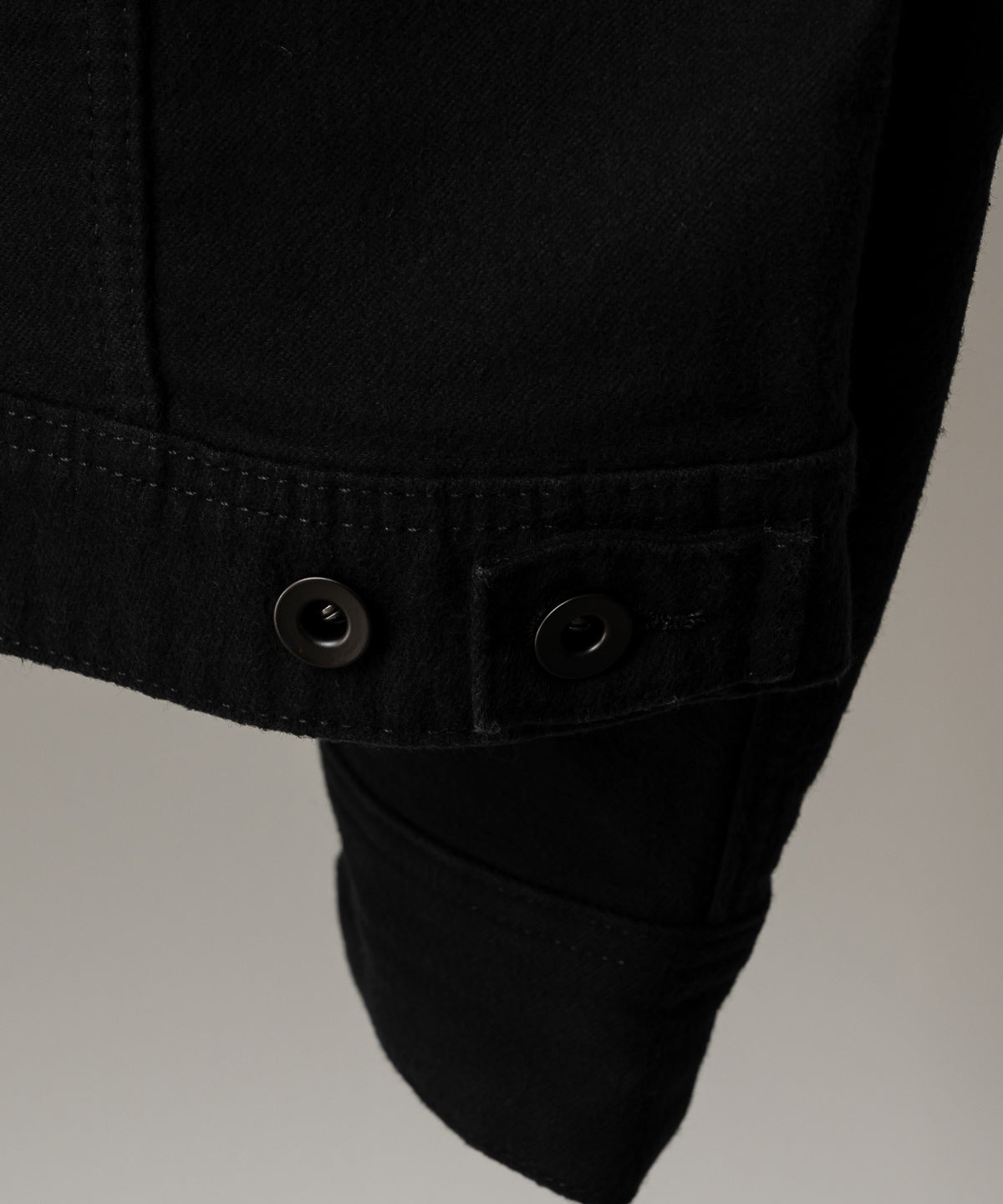DERBY MOLESKIN JACKET IN BLACK