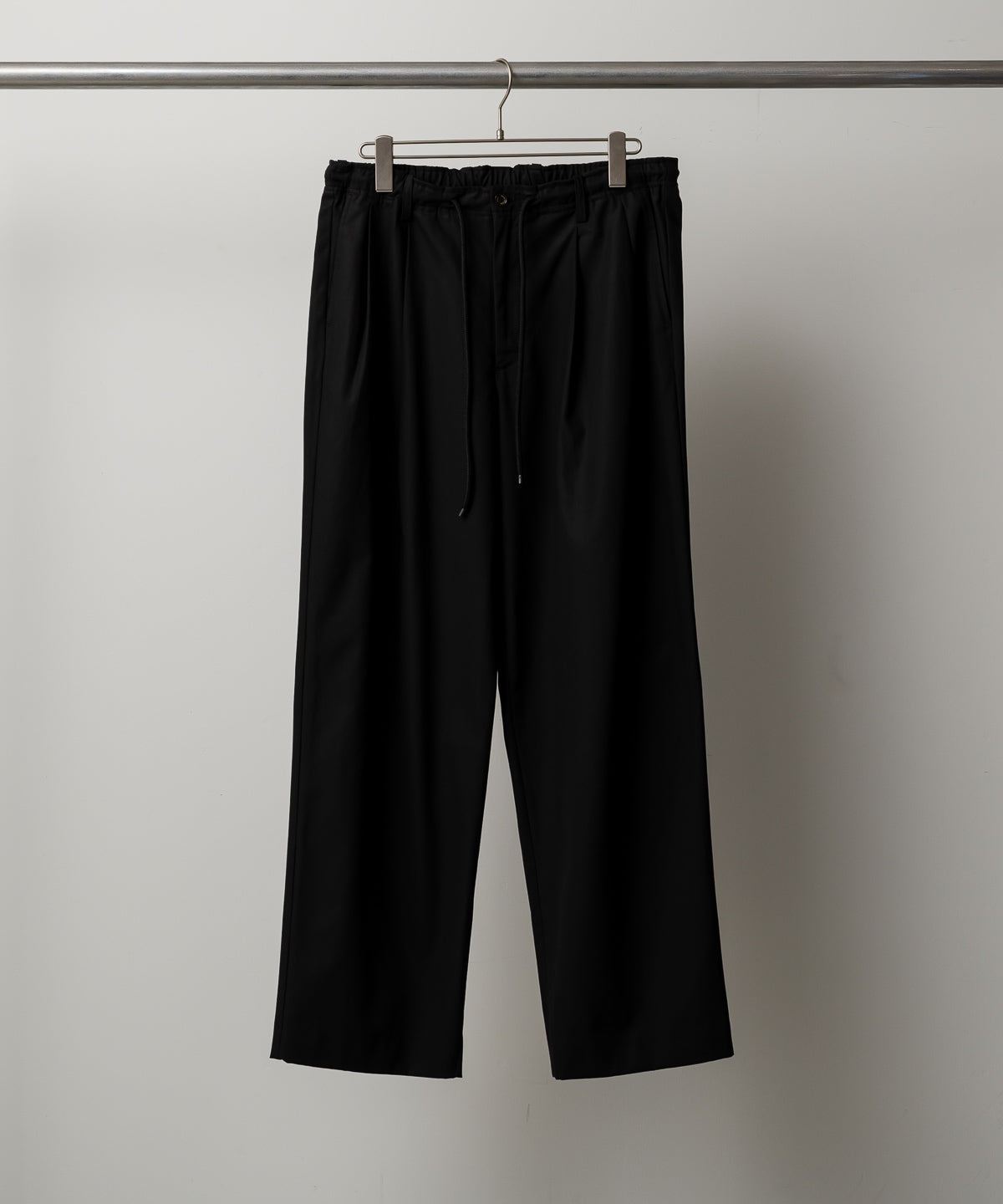 DOUBLE PLEATED EASY TROUSERS