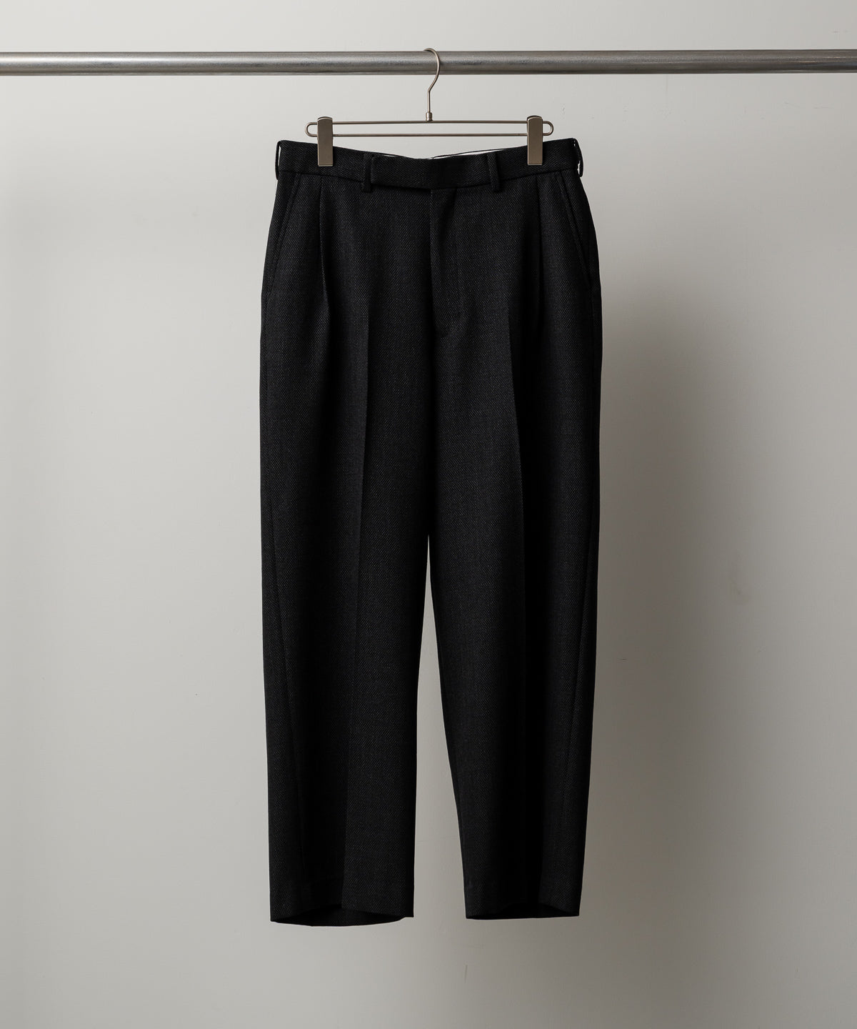 SINGLE PLEAT WIDE TROUSERS