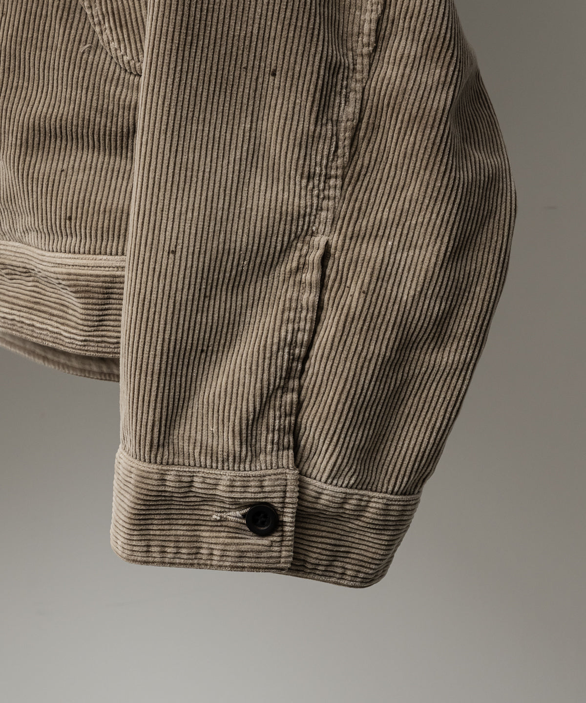AGING CORDUROY JACKET