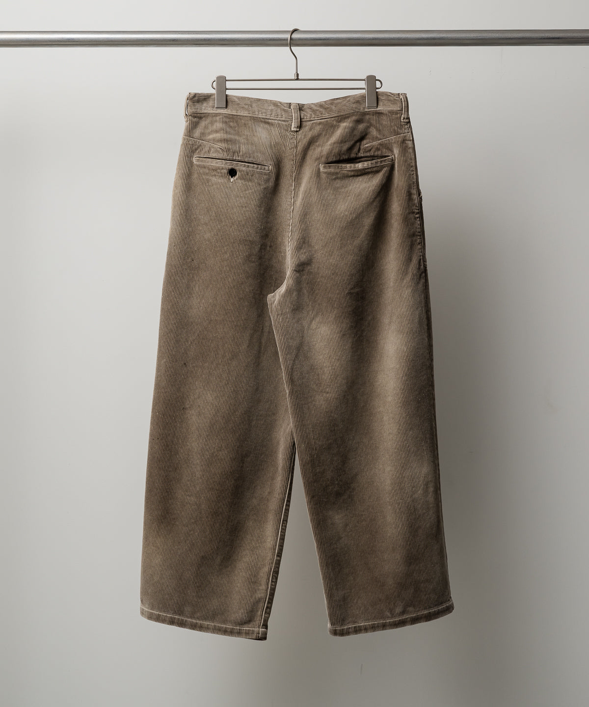 AGING CORDUROY BAKER PANTS