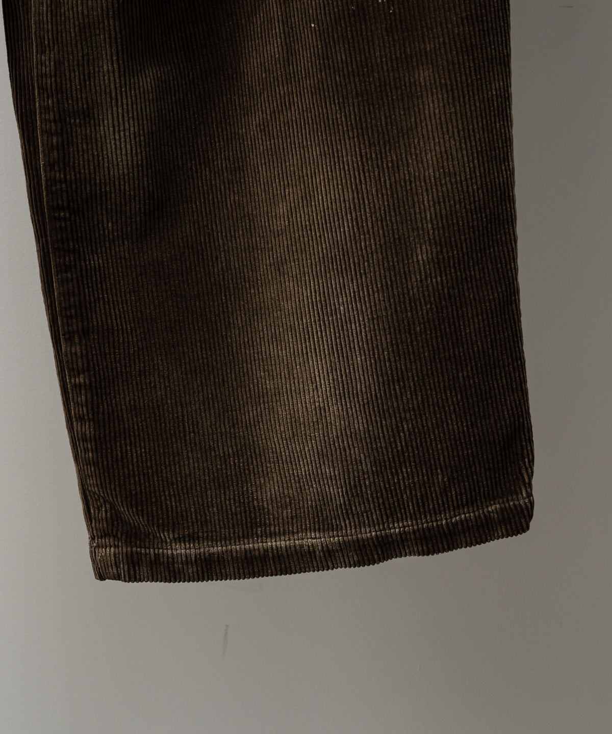 AGING CORDUROY BAKER PANTS
