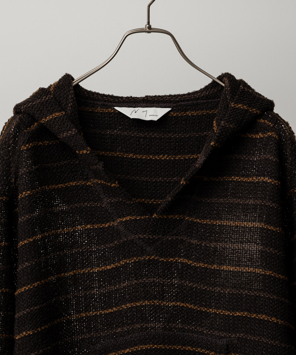 CUT BORDER HOODIE
