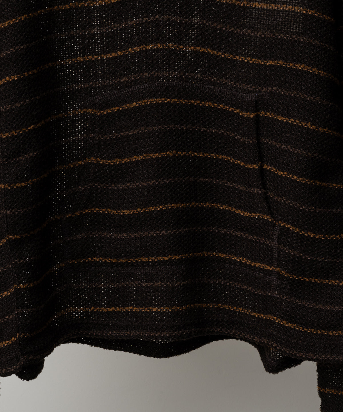 CUT BORDER HOODIE