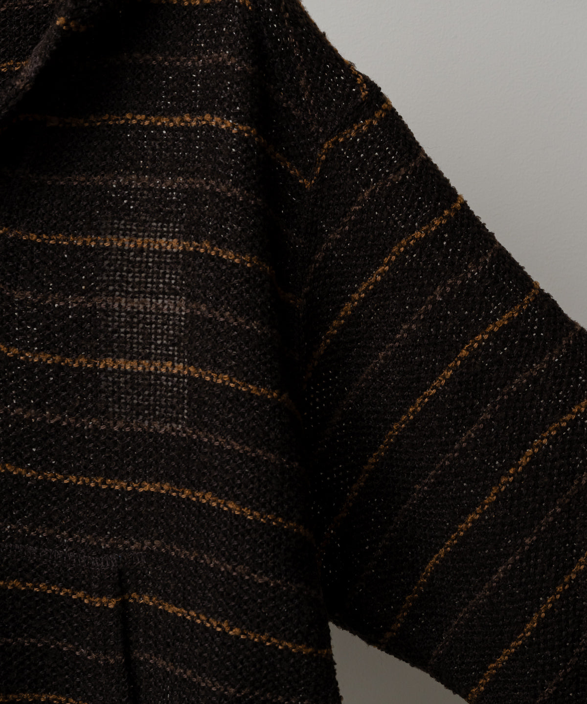 CUT BORDER HOODIE
