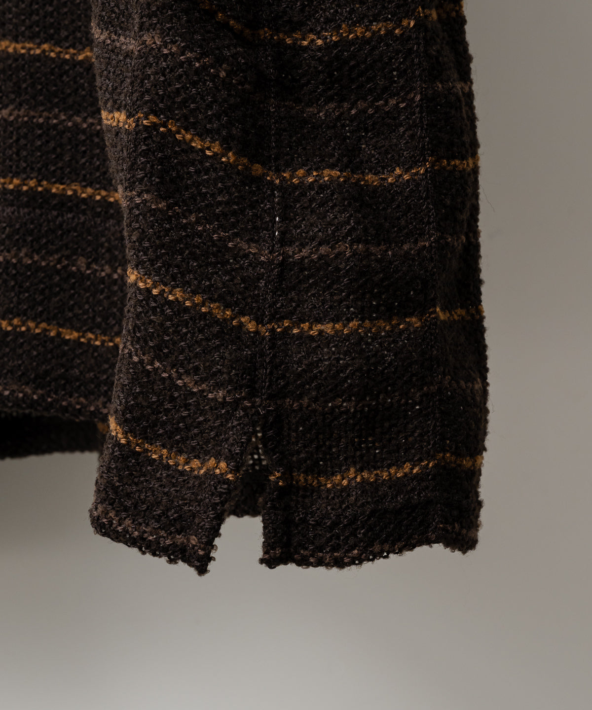 CUT BORDER HOODIE