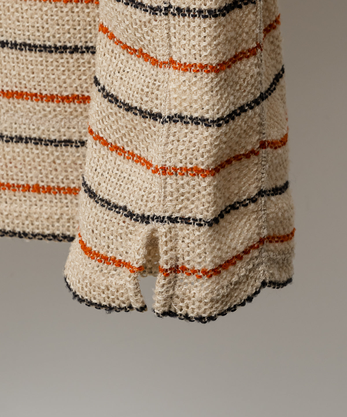 CUT BORDER HOODIE