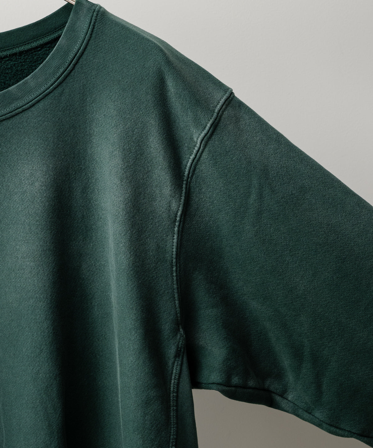 CROPPED CREW SWEATSHIRT